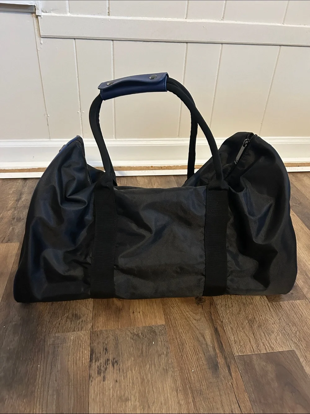 Versace Parfum. Black and Blue Duffel Bag -